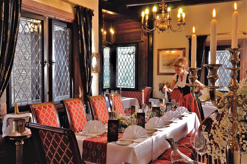 אוברווסל Burghotel Auf Schoenburg מראה חיצוני תמונה