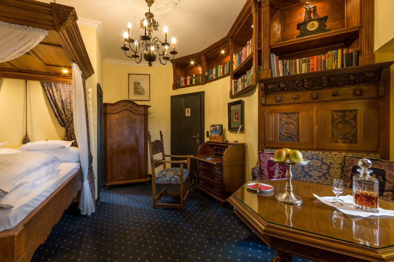 אוברווסל Burghotel Auf Schoenburg מראה חיצוני תמונה