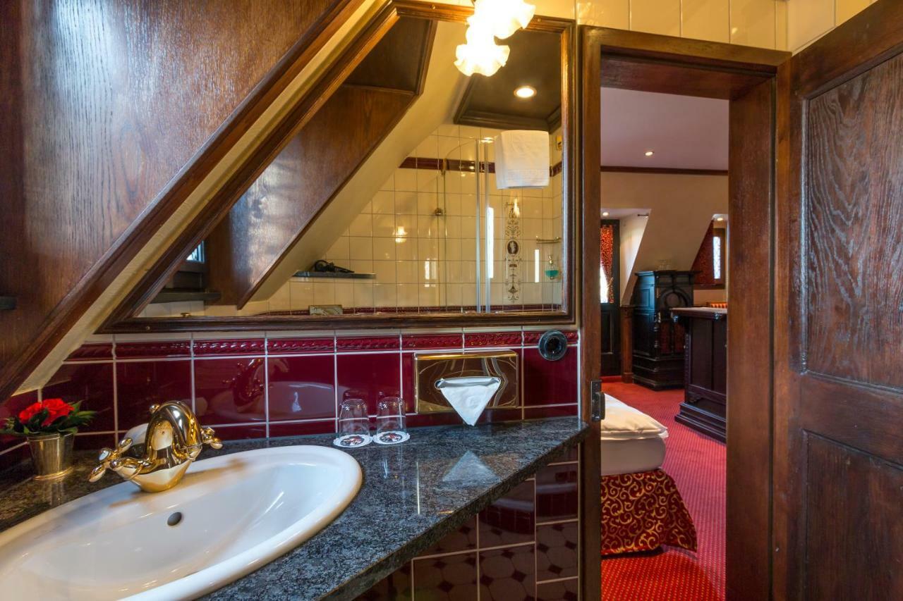 אוברווסל Burghotel Auf Schoenburg מראה חיצוני תמונה